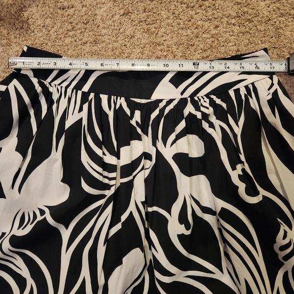 Ann Taylor Factory Full A- line skirt Size 10 Colors Black and White - Picture 3 of 10